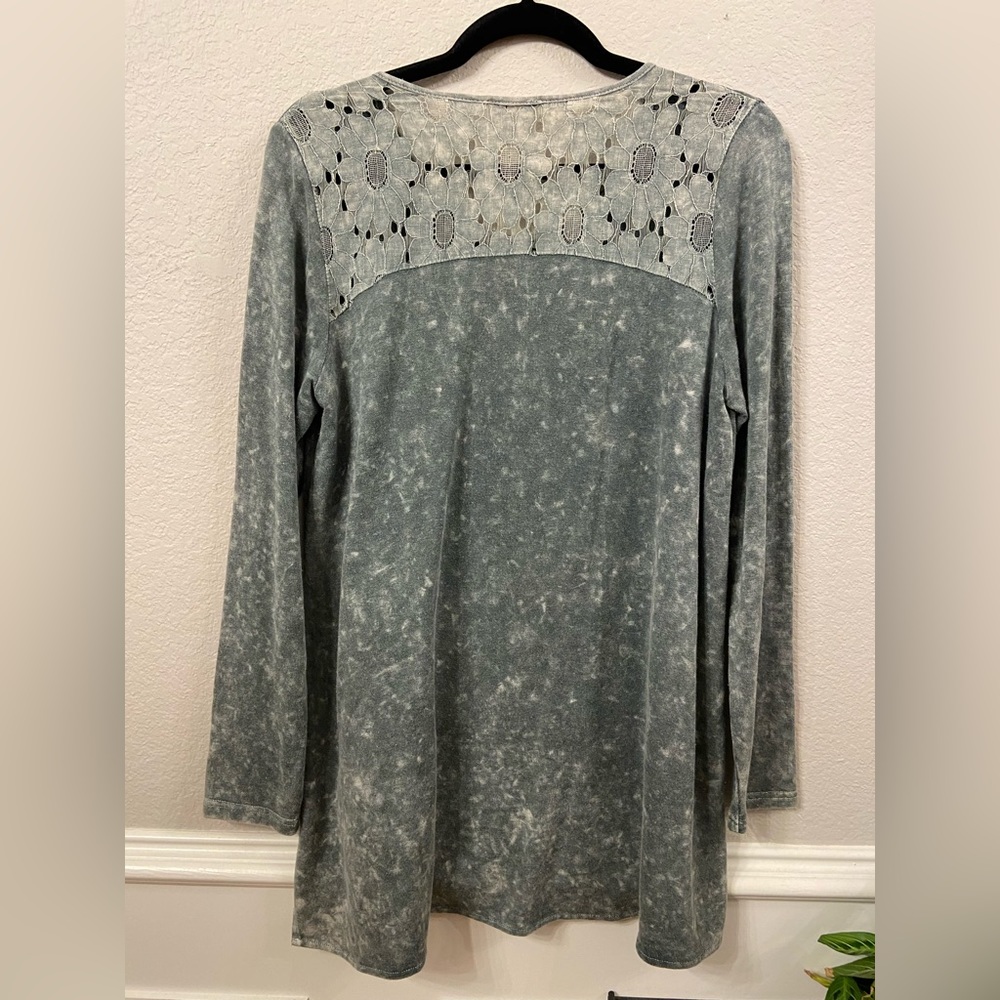 Adore Soft Stretch Jersy Knit Boho Lace Blouse Size Small - Picture 11 of 12